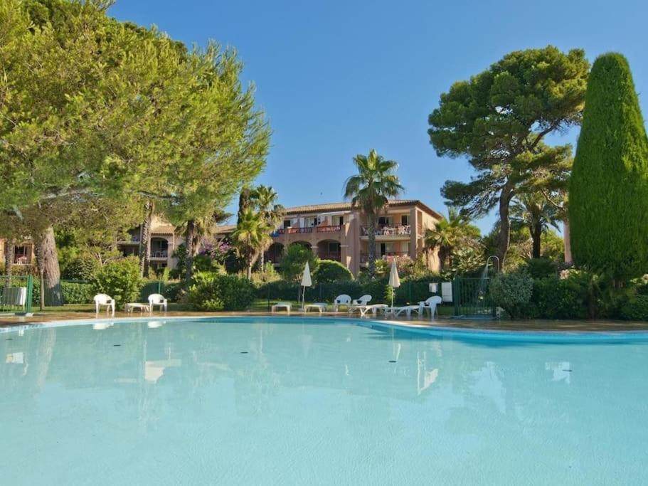 Superbe Appartement 50M De La Plage En Bord De Mer Hyères Exterior foto