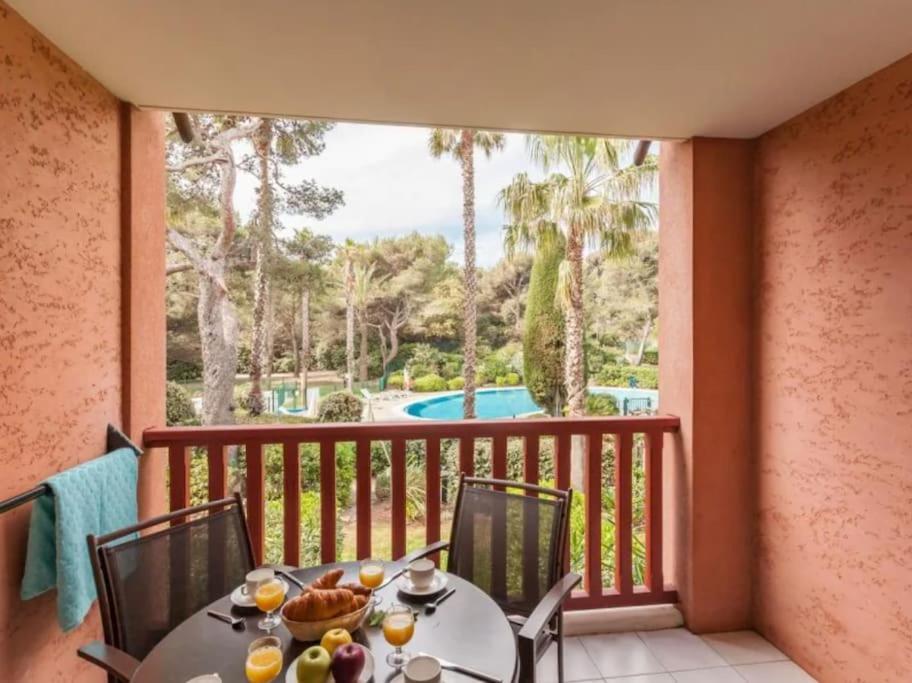 Superbe Appartement 50M De La Plage En Bord De Mer Hyères Exterior foto